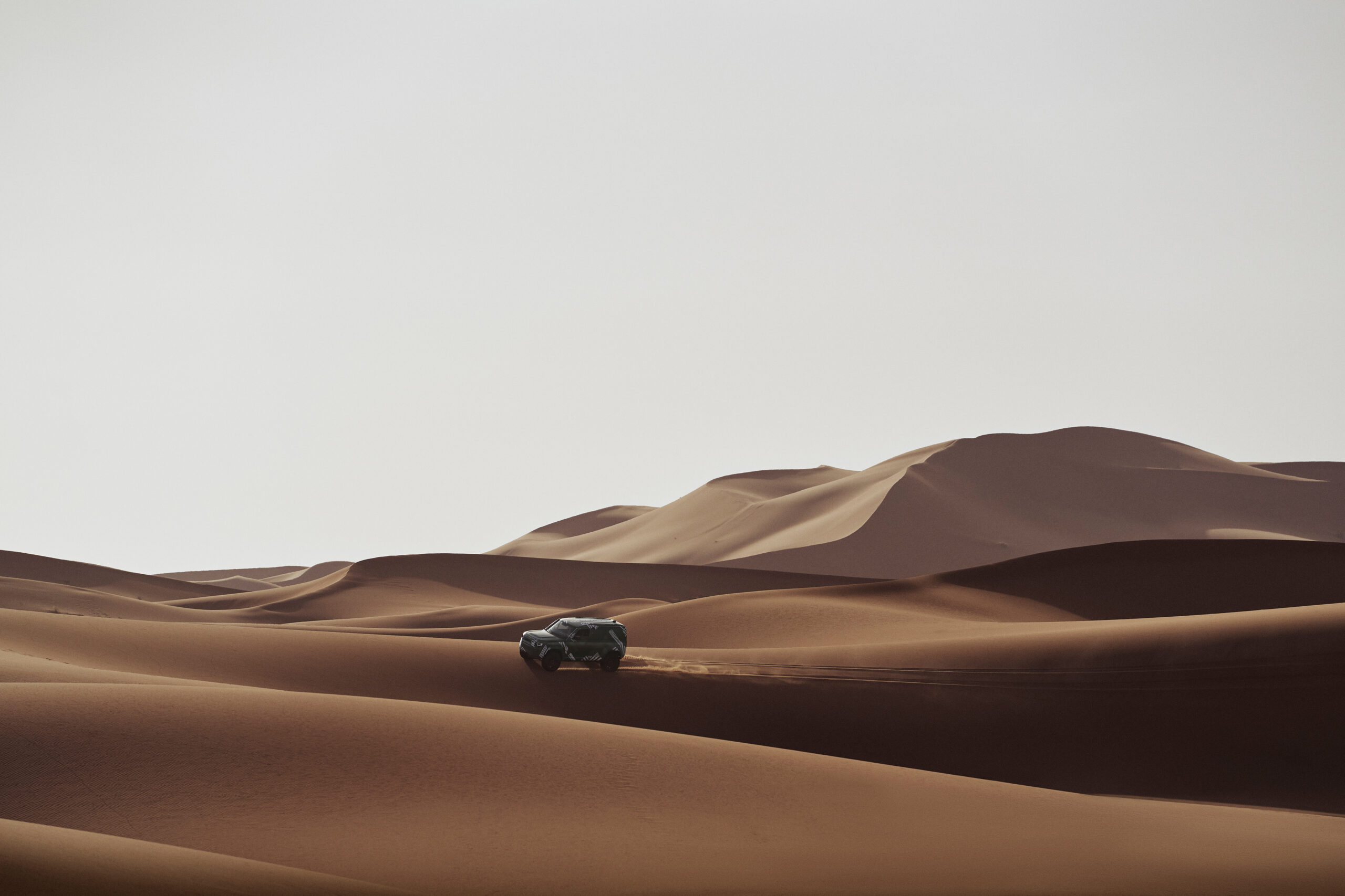 El Defender completa su primer test de prototipo de Rally Raid